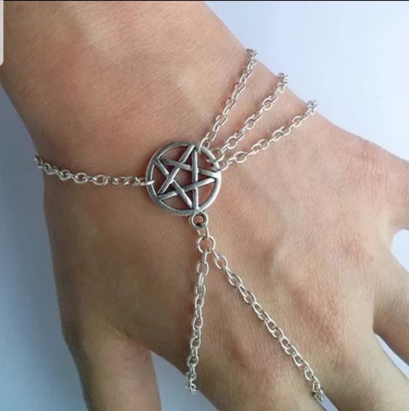 *Roro* Pentacle Attached Bracelet - Picture 4 of 5